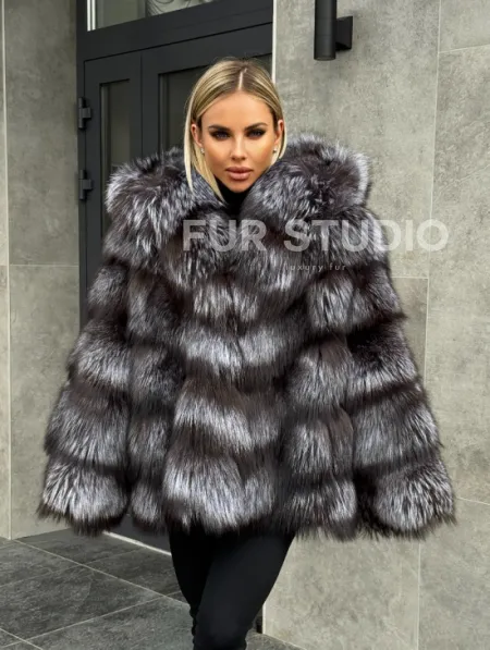 Шуба натуральная из чернобурки с капюшоном - фото 11