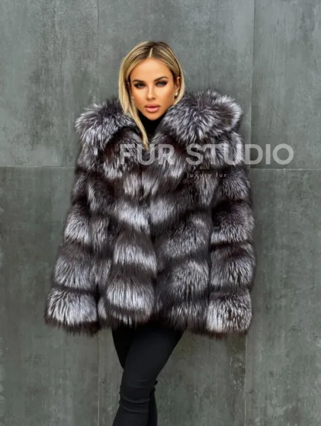 Шуба натуральная из чернобурки с капюшоном - фото 14
