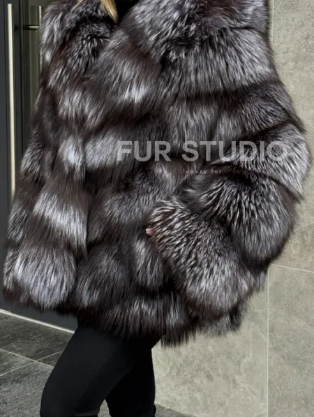 Шуба натуральная из чернобурки с капюшоном - фото 3