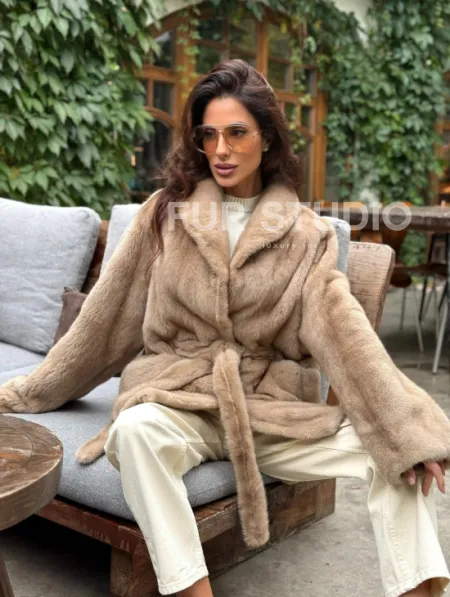 Норковый полушубок с воротником шаль - фото 8