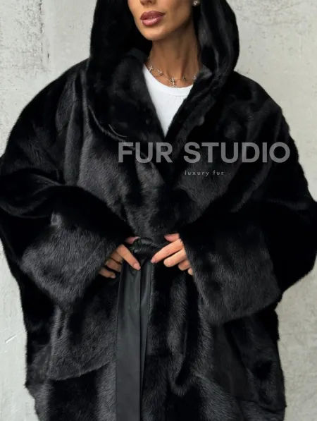 Полушубок черный норковый с капюшоном - фото 1