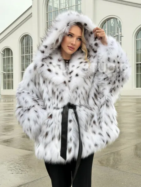 Шуба из лисьего меха под рысь с капюшоном - фото 13