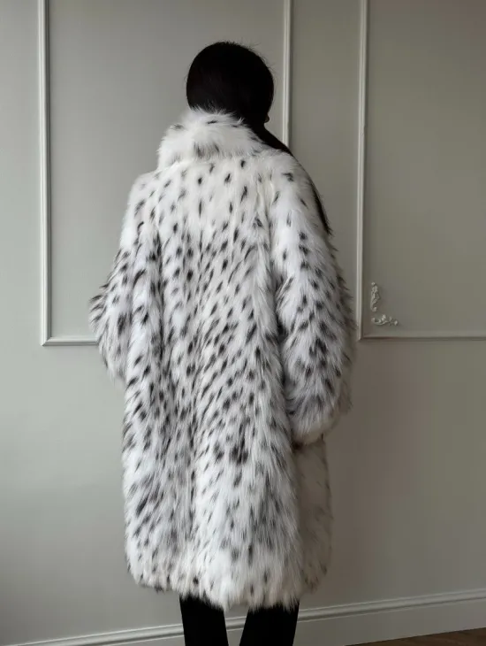 Манто из меха аукционной кристальной лисы (реплика канадской рыси) - фото 8