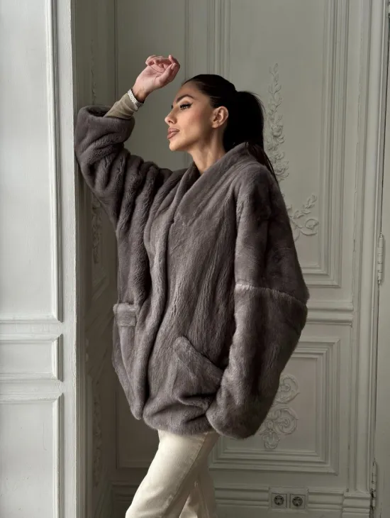 Женский меховой норковый полушубок с V-образным воротником - фото 9