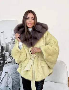 Норковое пончо с капюшоном из меха куницы - фото 1