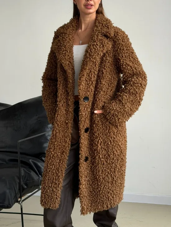 Коричневая двухсторонняя дубленка из экомеха - фото 5