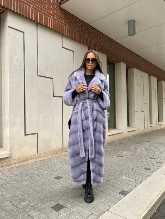 Удлиненная голубая норковая шуба с английским воротником - фото 4