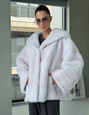 Белый норковый полушубок с капюшоном кобра - фото 7