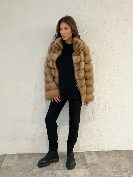 Шуба из меха куницы на молнии - фото 9